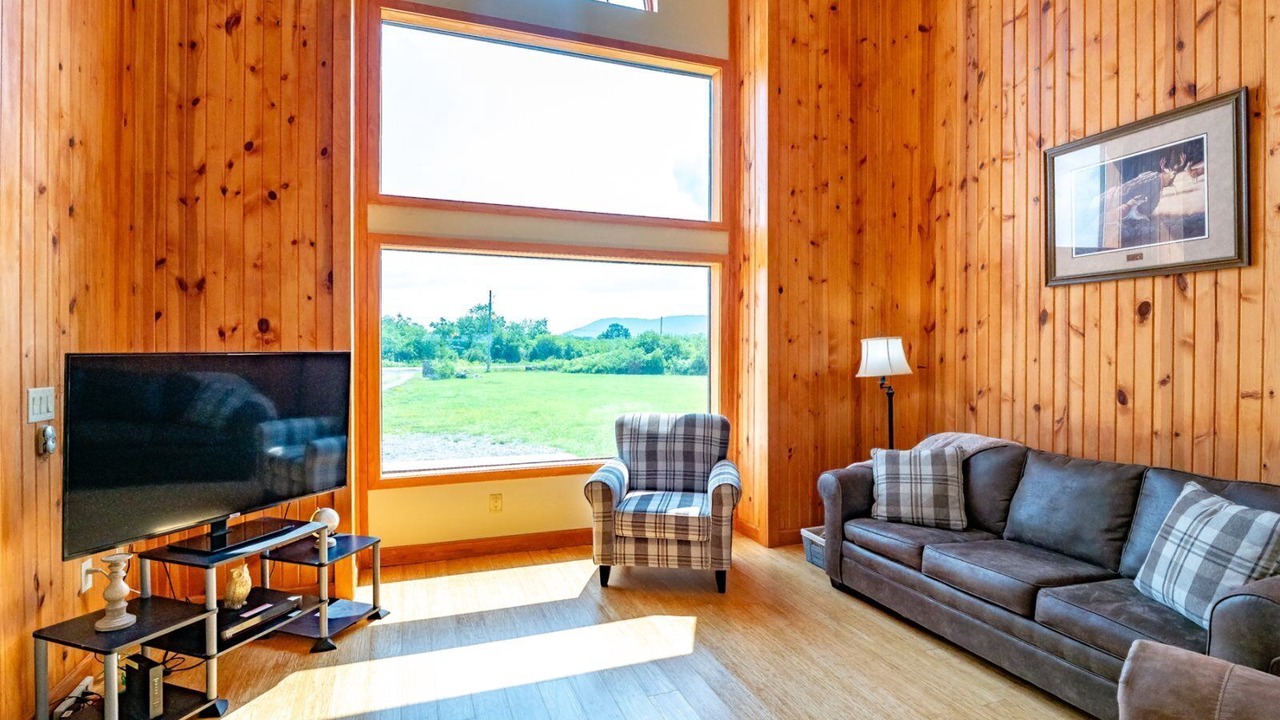 Photo of Livingroom in Davis