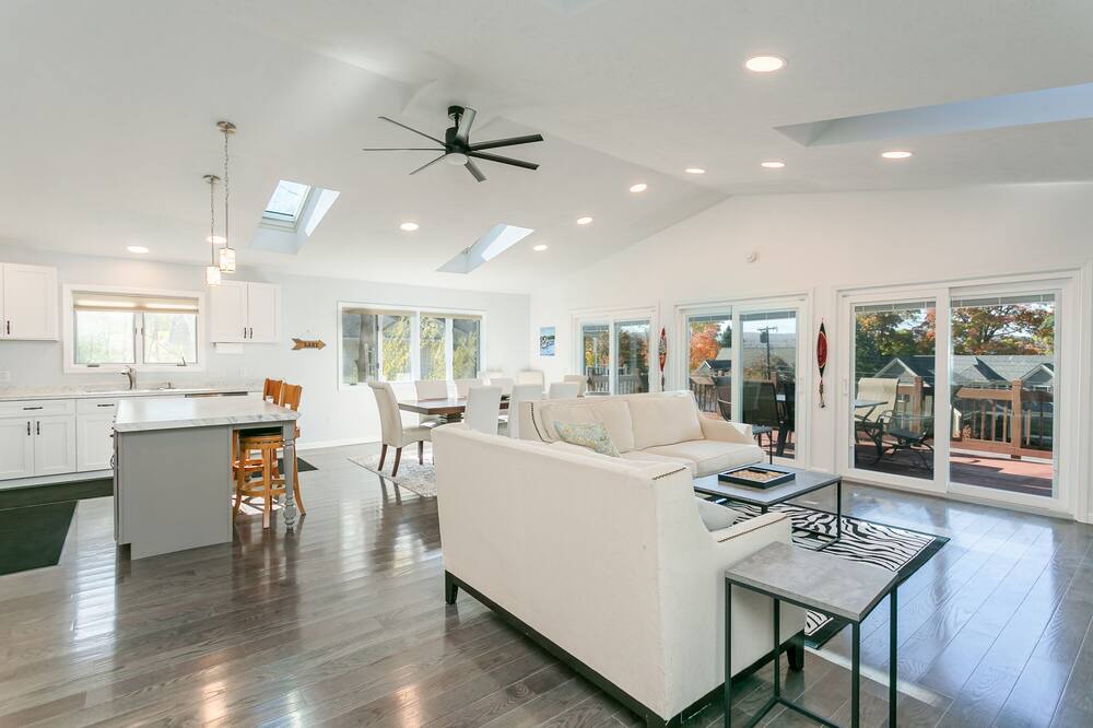 Photo of Livingroom in Holcomb