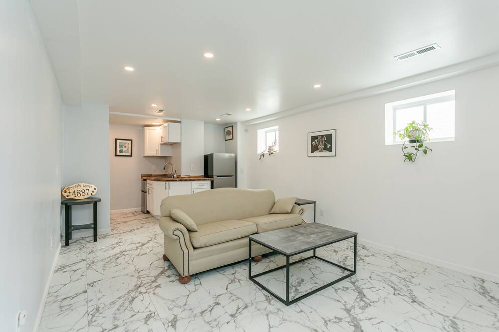 Photo of Livingroom in Holcomb