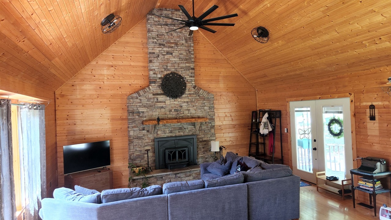 Photo of Livingroom in Wardensville