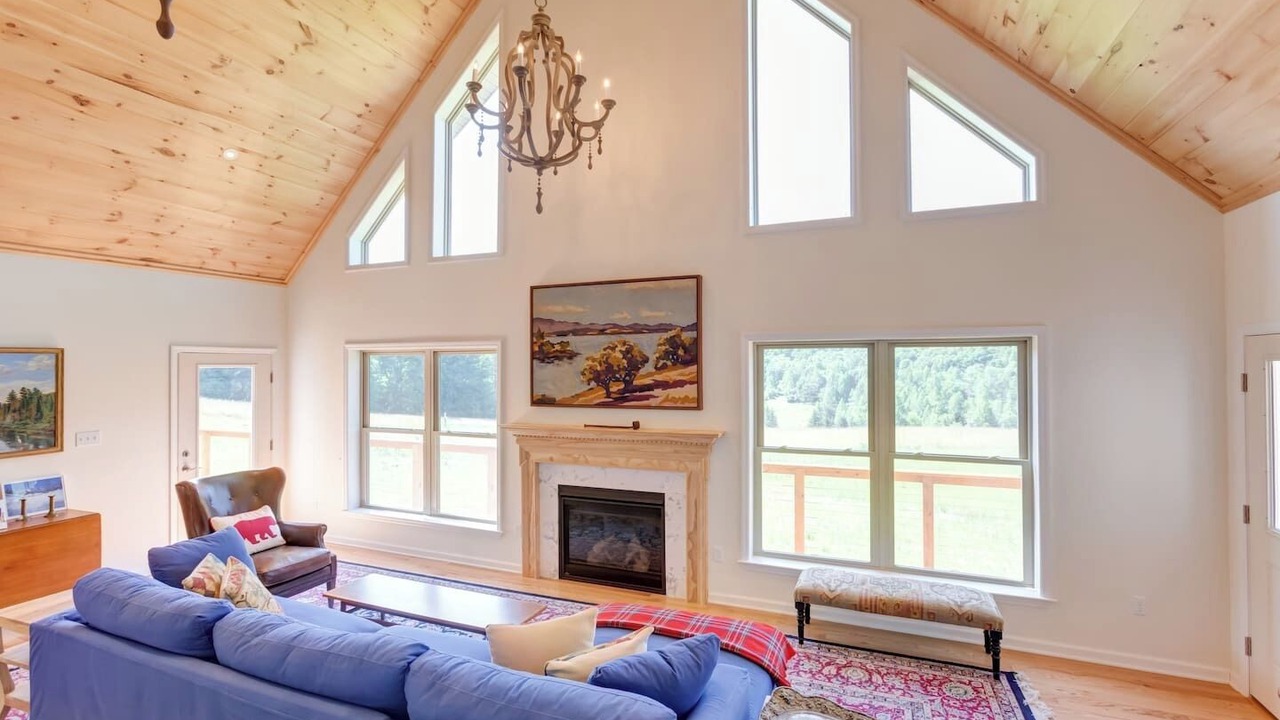 Photo of Livingroom in Bovina Center