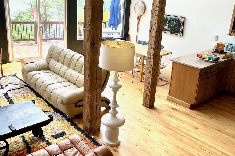 Photo of Livingroom in Hadley