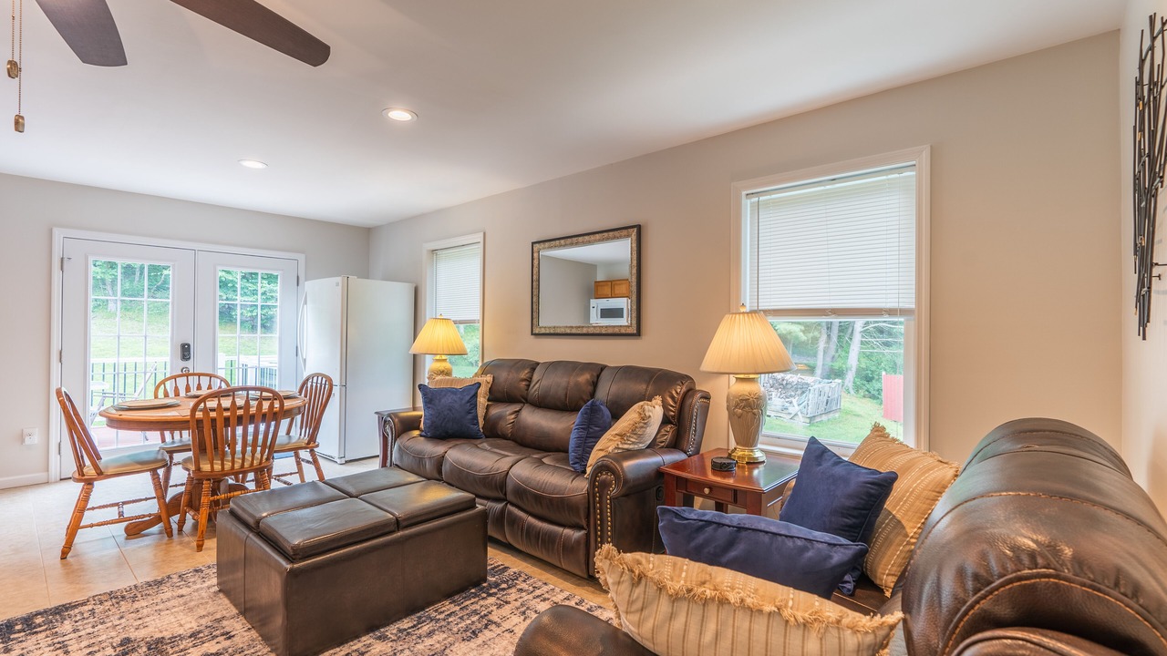 Photo of Livingroom in Lagrangeville