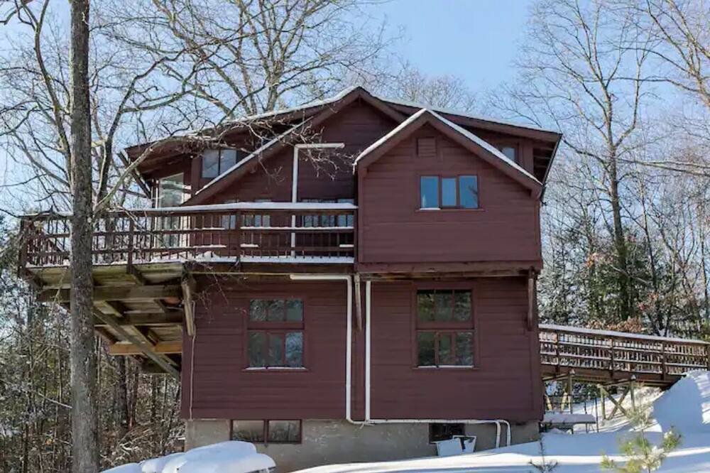 Photo of Outdoor in Woodstock