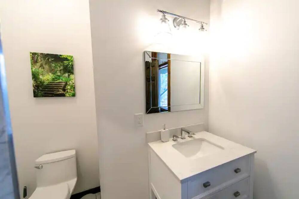 Photo of Bathroom in Woodstock
