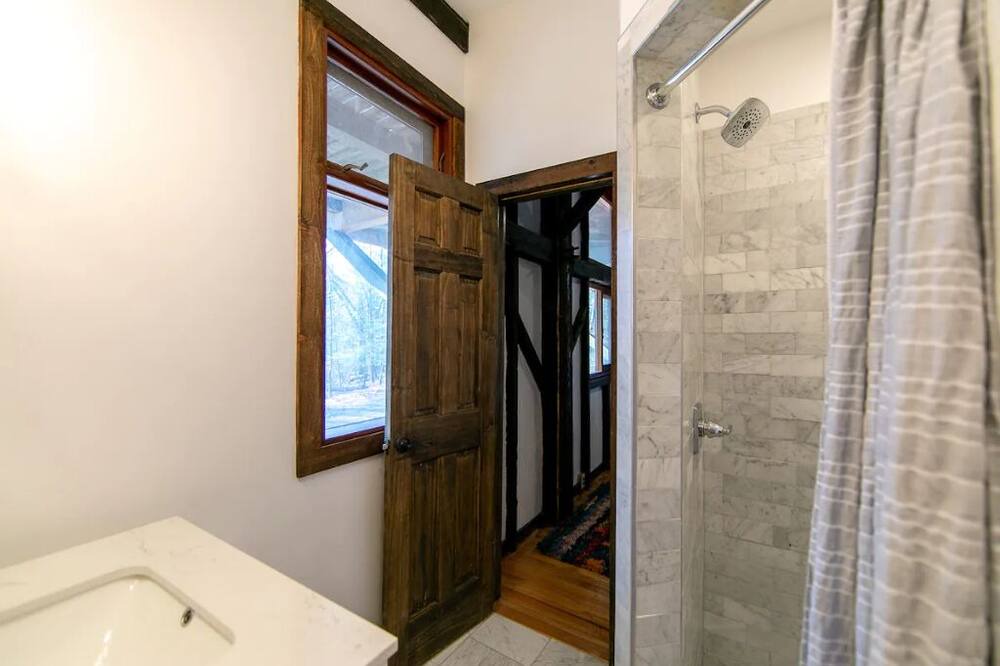 Photo of Bathroom in Woodstock