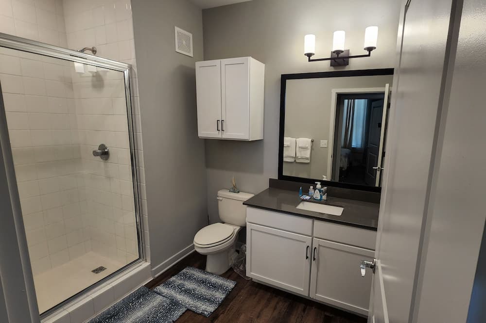 Photo of Bathroom in Klein