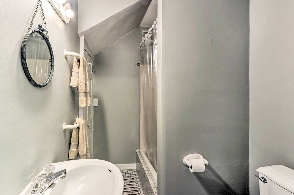 Photo of Bathroom in Shepherdstown