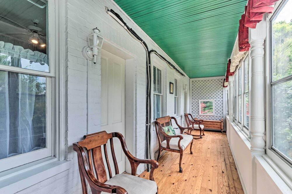 Photo of Patio Balcony in Shepherdstown