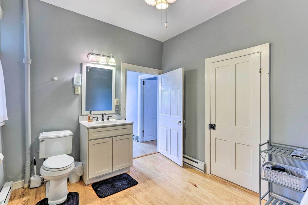 Photo of Bathroom in Shepherdstown
