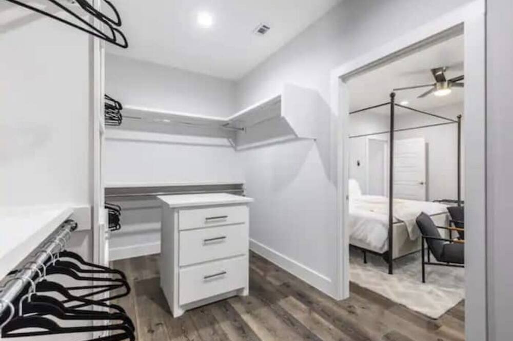 Photo of Bedroom in Hicksville