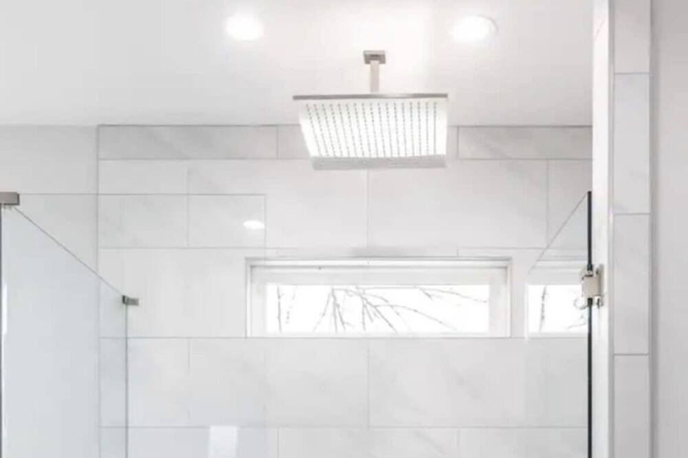 Photo of Bathroom in Hicksville