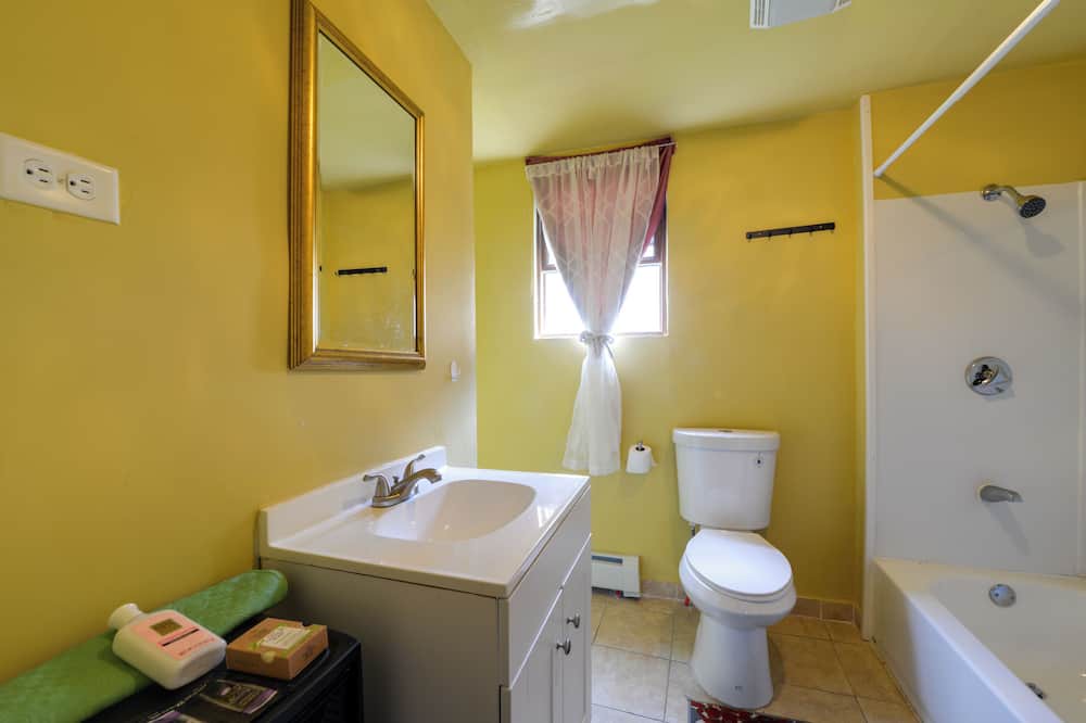 Photo of Bathroom in Lawrence