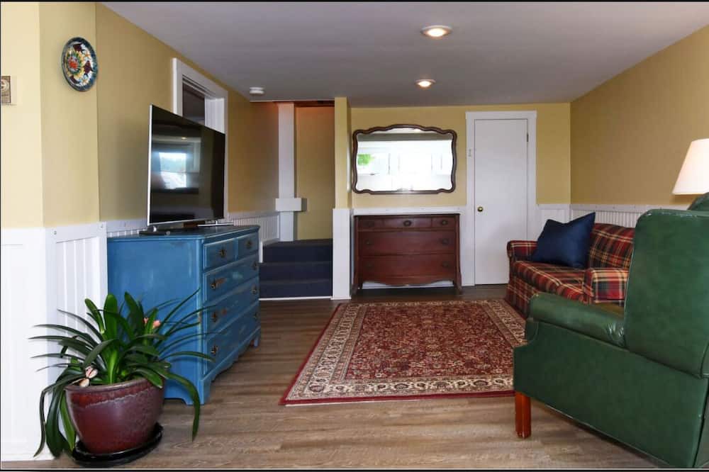 Photo of Livingroom in Great Neck