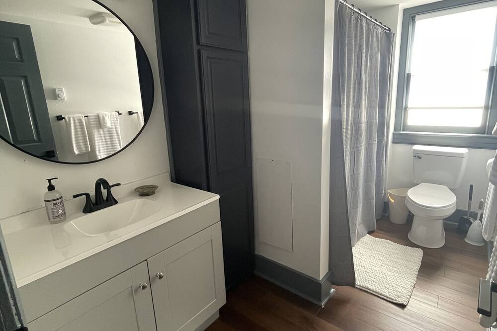 Photo of Bedroom in Shepherdstown