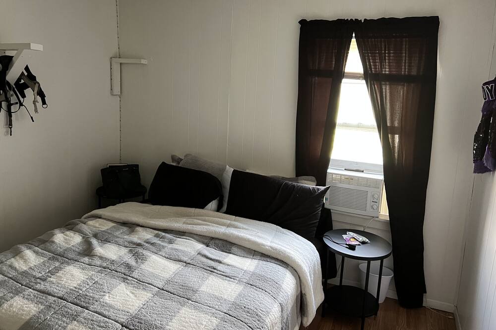Photo of Bedroom in Spring Hill