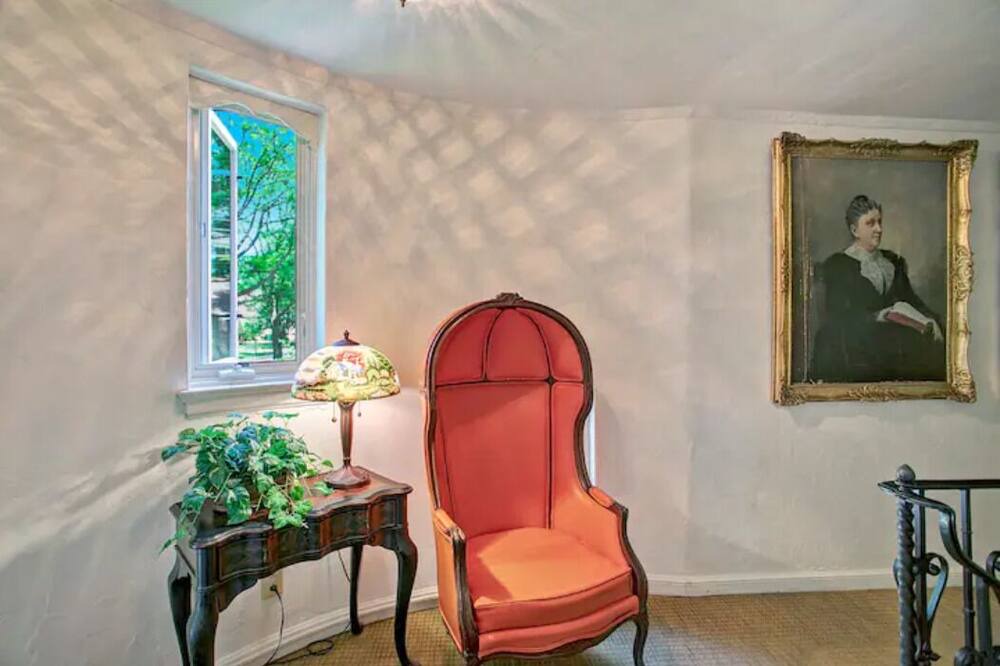 Photo of Bedroom in Jamestown