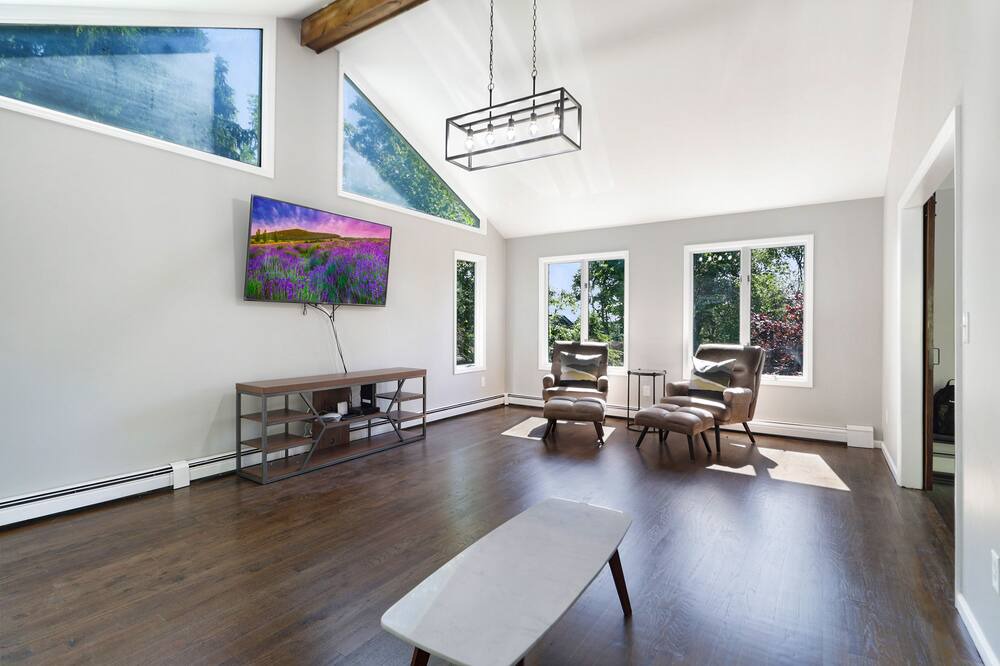 Photo of Livingroom in Fishkill