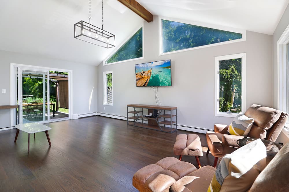 Photo of Livingroom in Fishkill