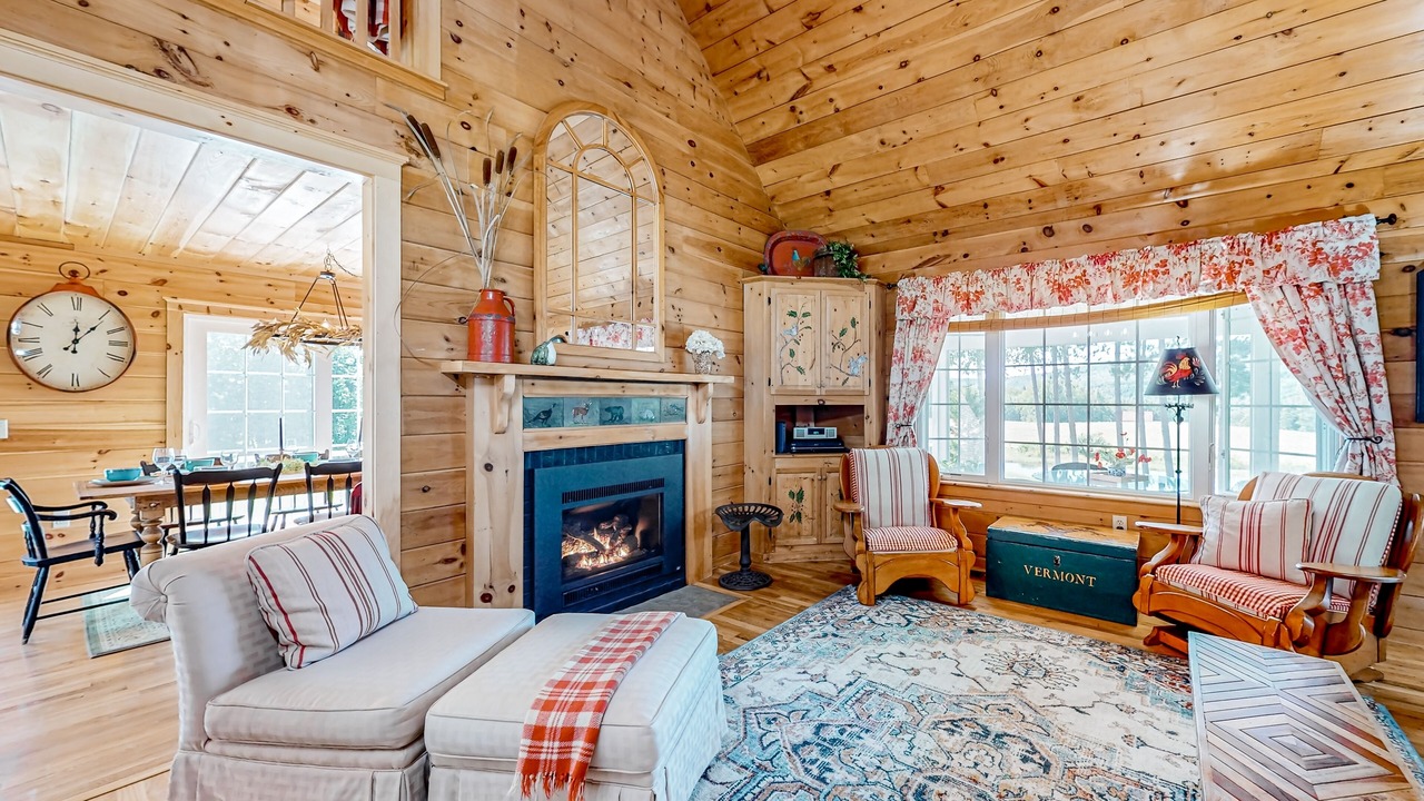Photo of Livingroom in East Dover