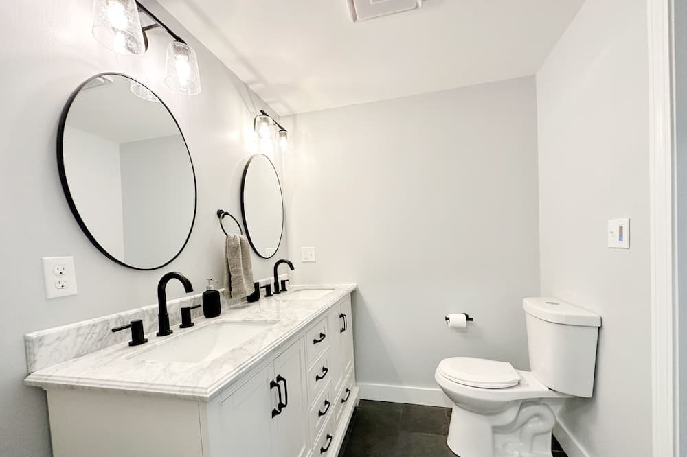 Photo of Bathroom in Conway