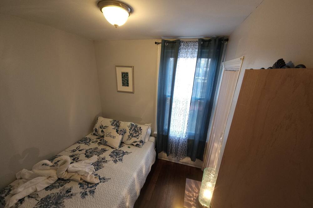 Photo of Bedroom in Cohoes