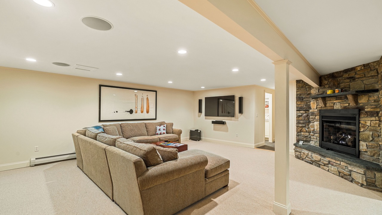 Photo of Livingroom in West Hartford