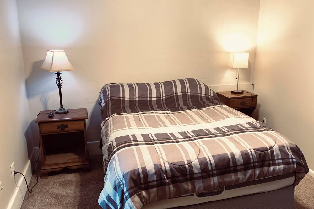Photo of Bedroom in Williamsville