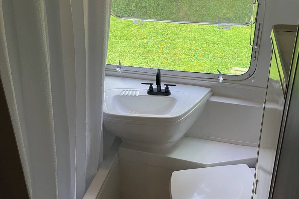 Photo of Bathroom in Hico