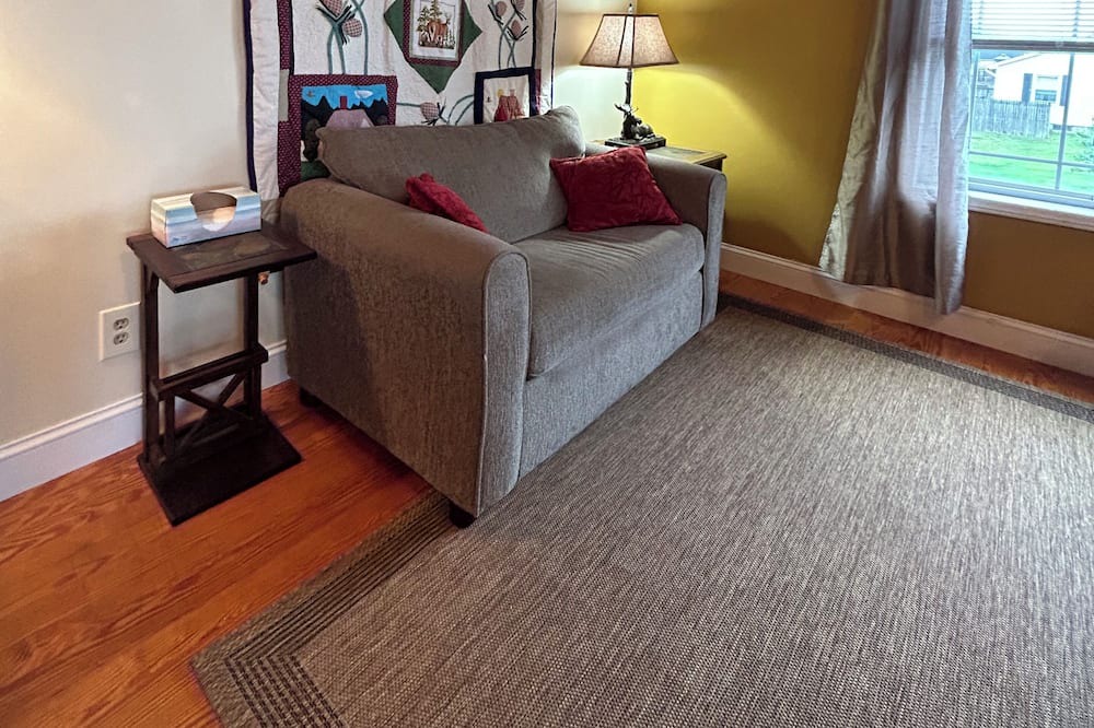 Photo of Bedroom in Warrensburg