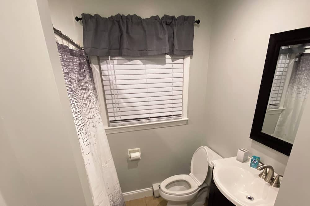 Photo of Bathroom in Litchfield
