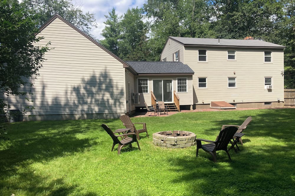 Photo of Outdoor in Litchfield