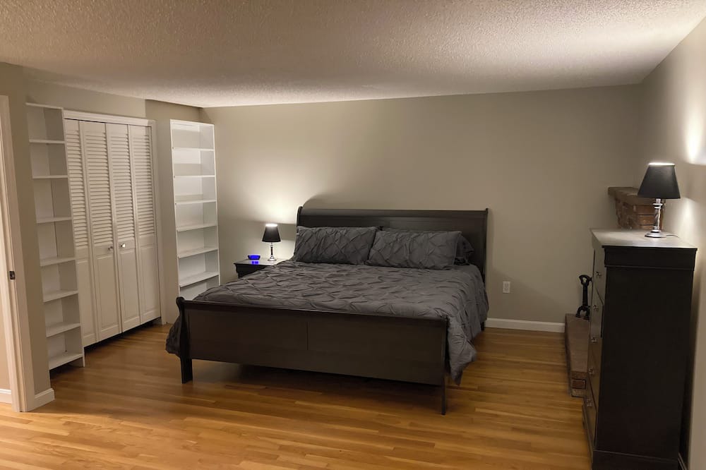 Photo of Bedroom in Litchfield