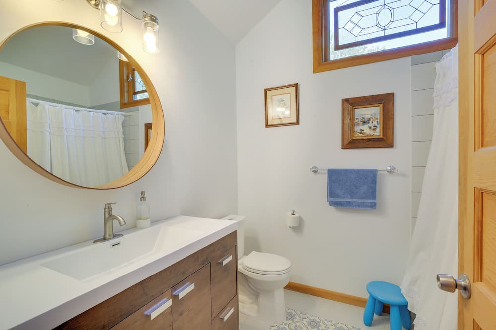 Photo of Bathroom in Monroe
