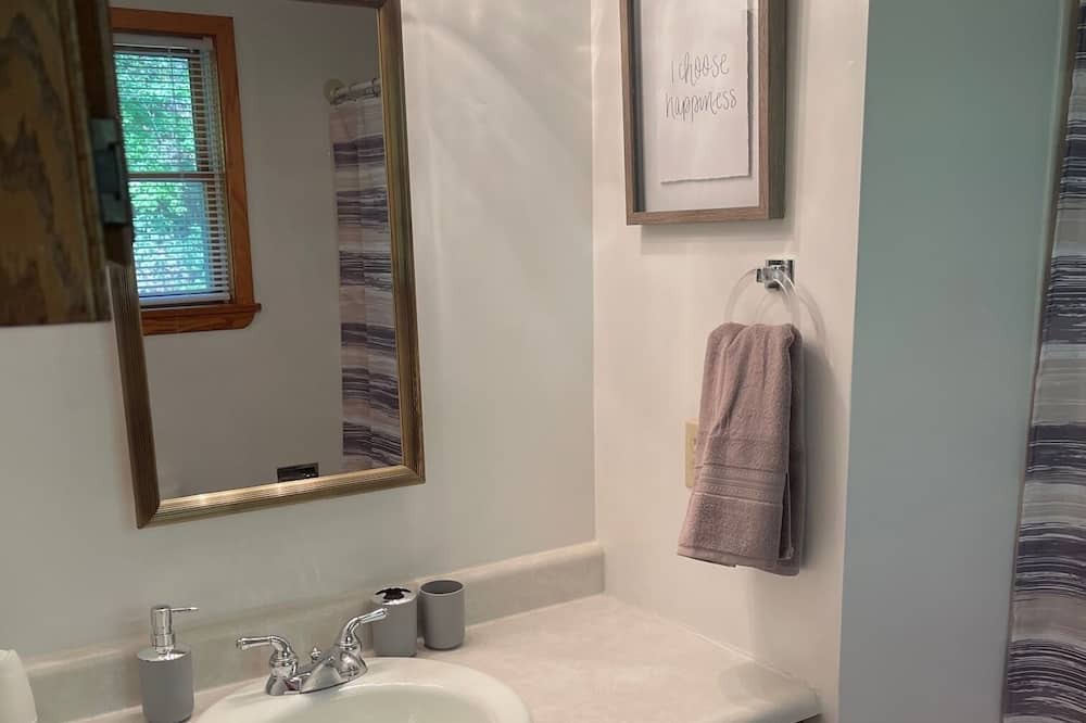 Photo of Bathroom in Ellerslie