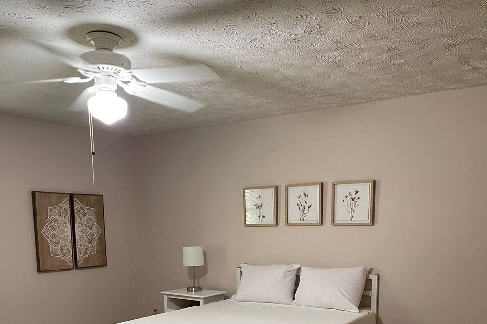 Photo of Bedroom in Ellerslie