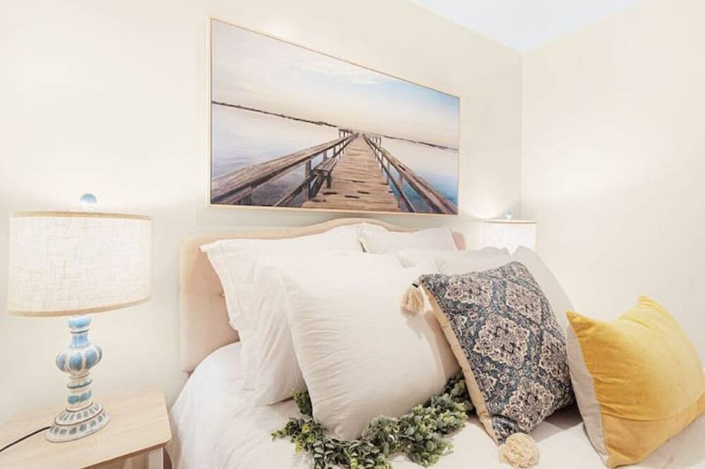 Photo of Bedroom in Blossvale