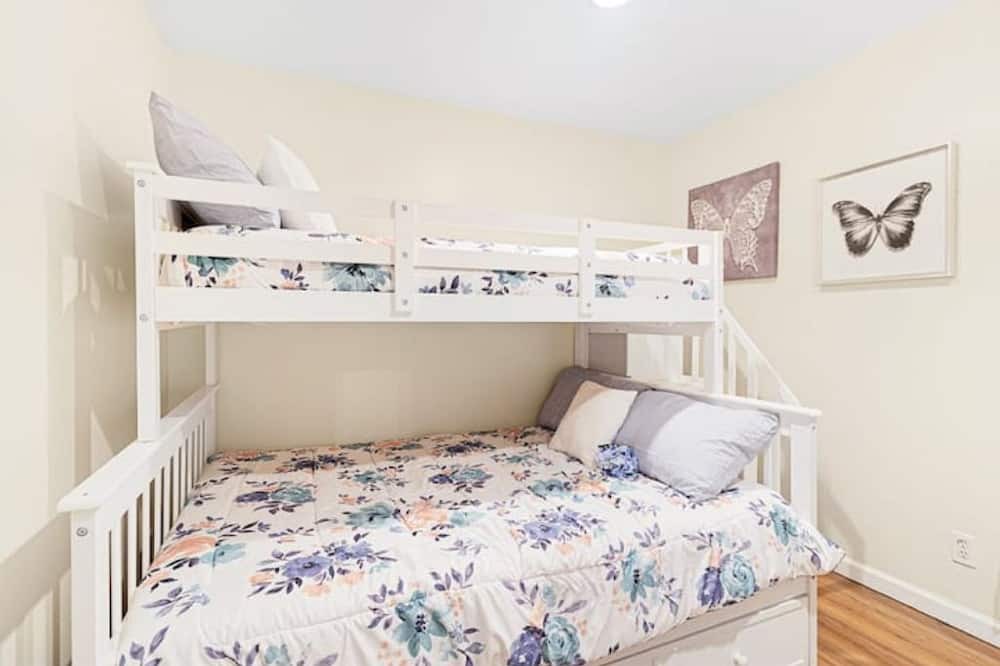 Photo of Bedroom in Blossvale