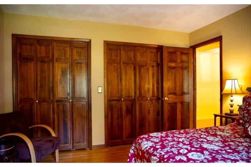 Photo of Bedroom in Vestal