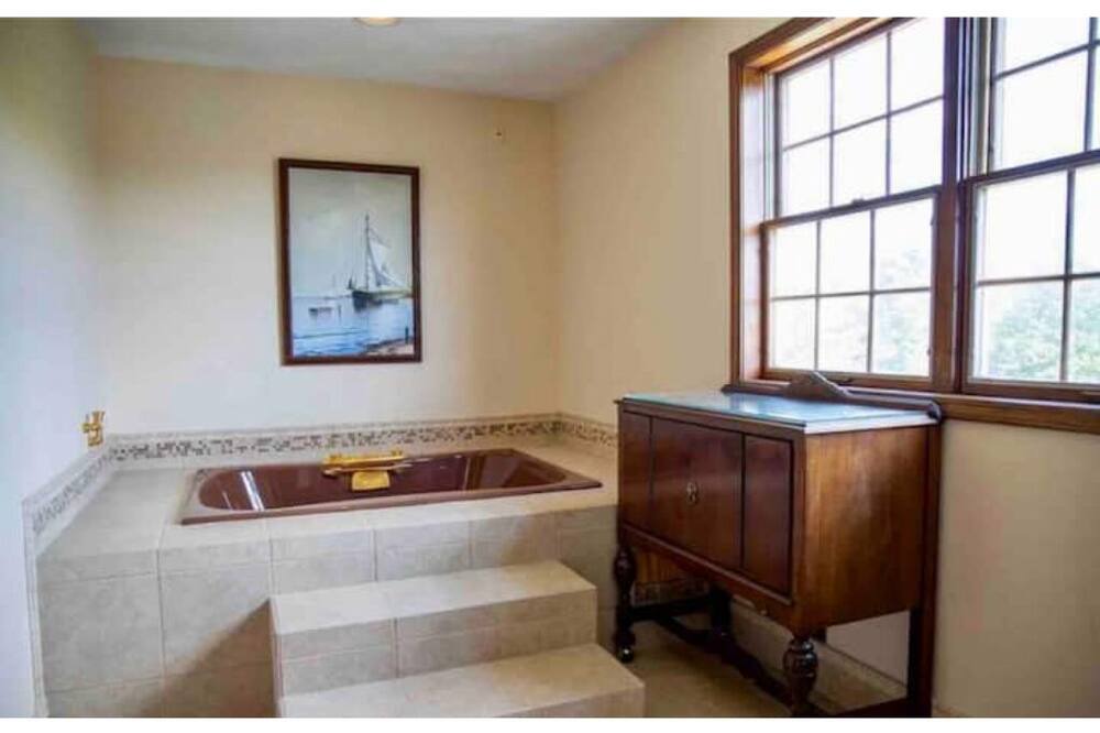 Photo of Bathroom in Vestal