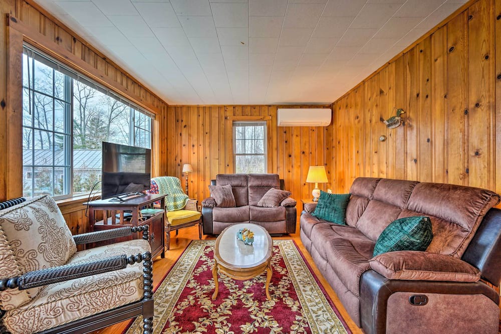 Photo of Bedroom in Poultney
