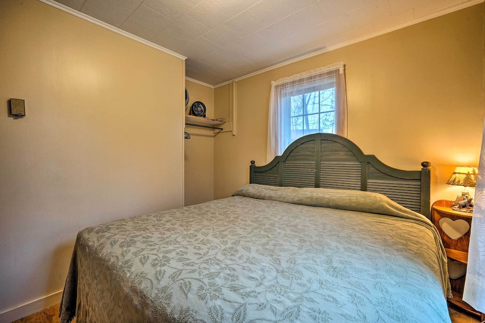 Photo of Bedroom in Poultney