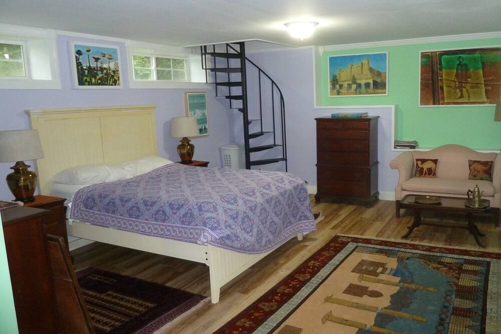 Photo of Bedroom in Moriah Center