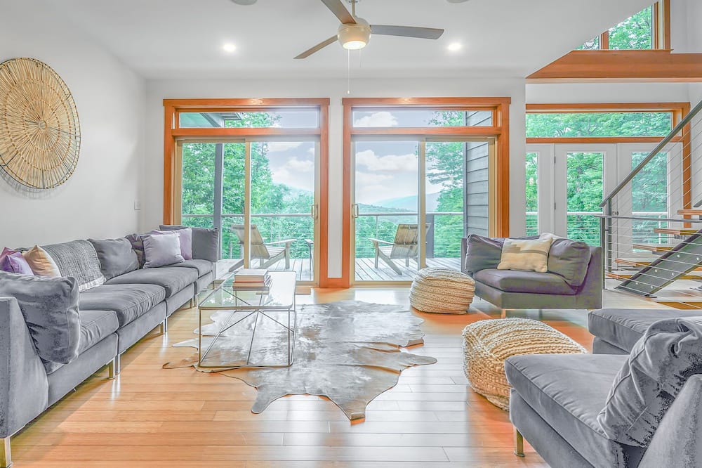 Photo of Bedroom in Willow