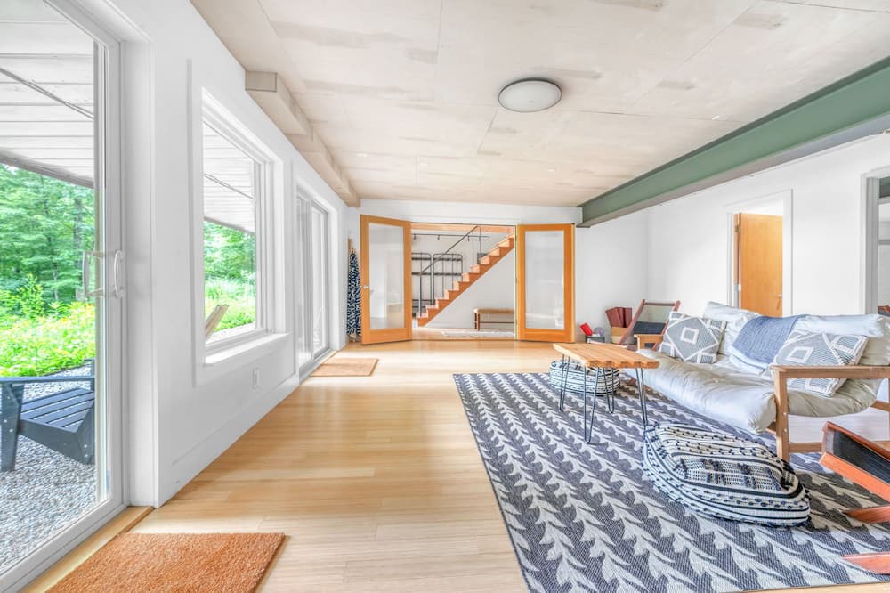Photo of Bedroom in Willow