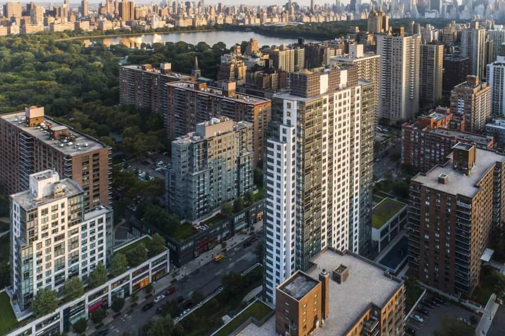 Photo of Outdoor in Manhattan Valley