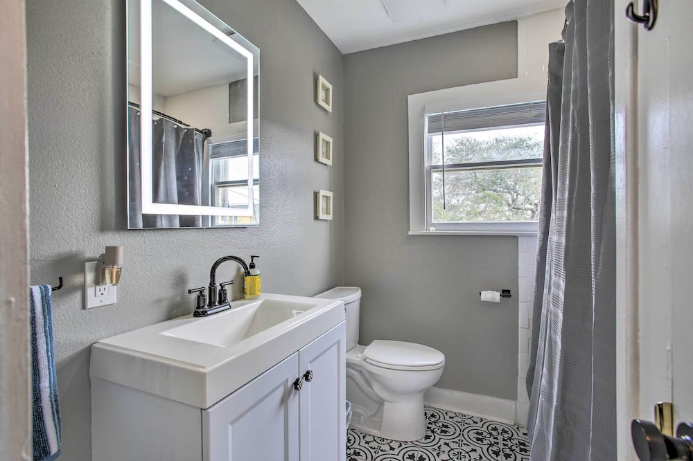 Photo of Bathroom in San Jacinto