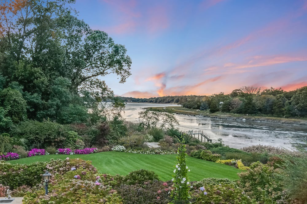 Photo of Outdoor in East Setauket