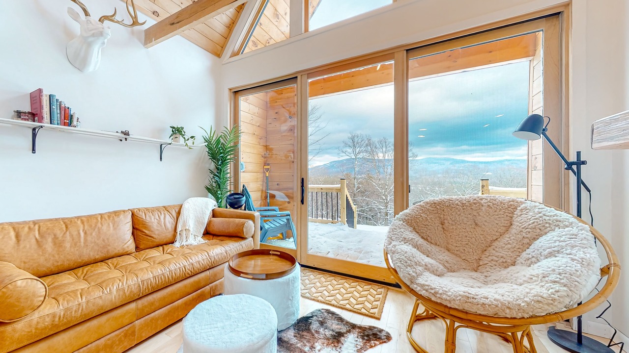 Photo of Livingroom in South Londonderry