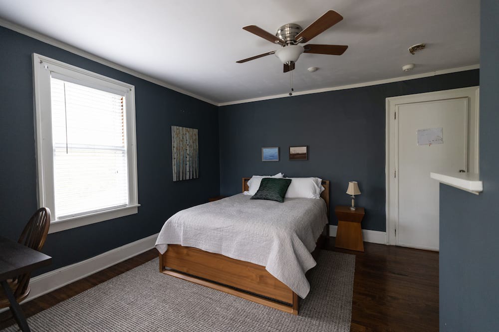 Photo of Bedroom in Williamsville